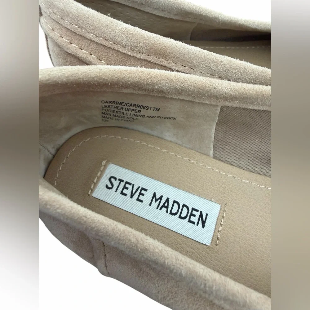 Steve Madden‎ Tan Loafers with Gold Accent